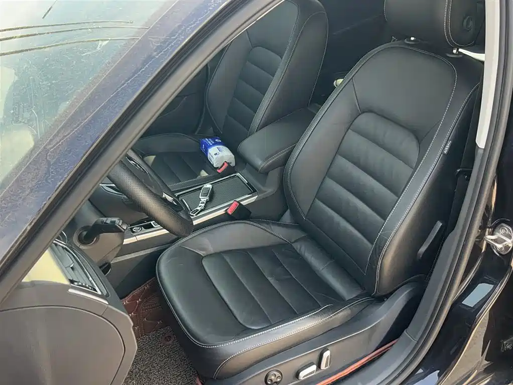 Volkswagen Passat 2015 1.8TSI DSG Honor Edition фото 13