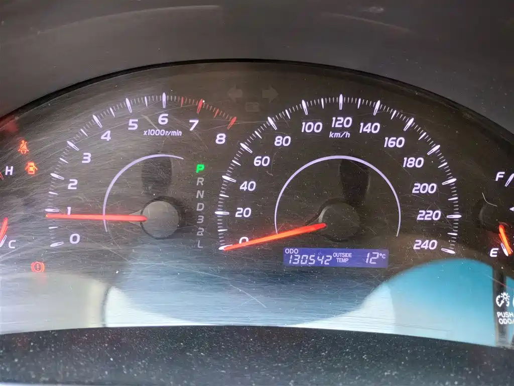 Toyota Camry 2013 200E Classic Elite Edition фото 9
