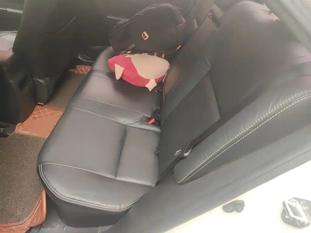Toyota Corolla 2017 Model 1.2T CVT GL-i Leather Edition фото 13