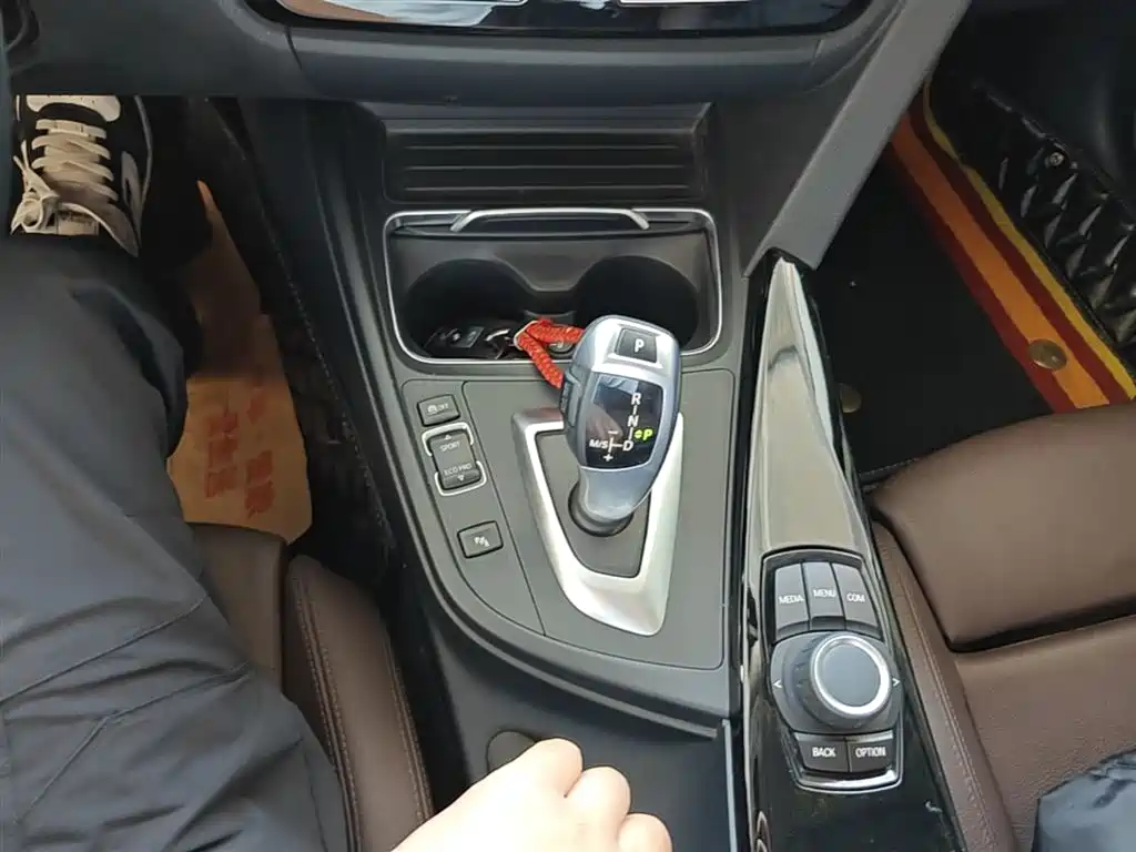 BMW 3 Series 2018 320Li Fashion Style фото 14