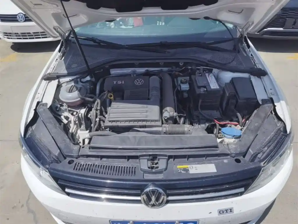 Volkswagen Lamando 2015 230TSI DSG Style фото 20