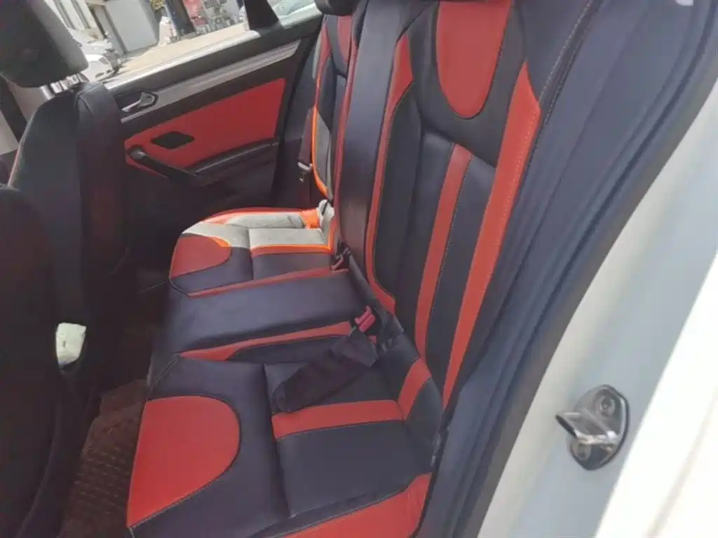 Volkswagen Lamando 2015 230TSI DSG Style фото 17