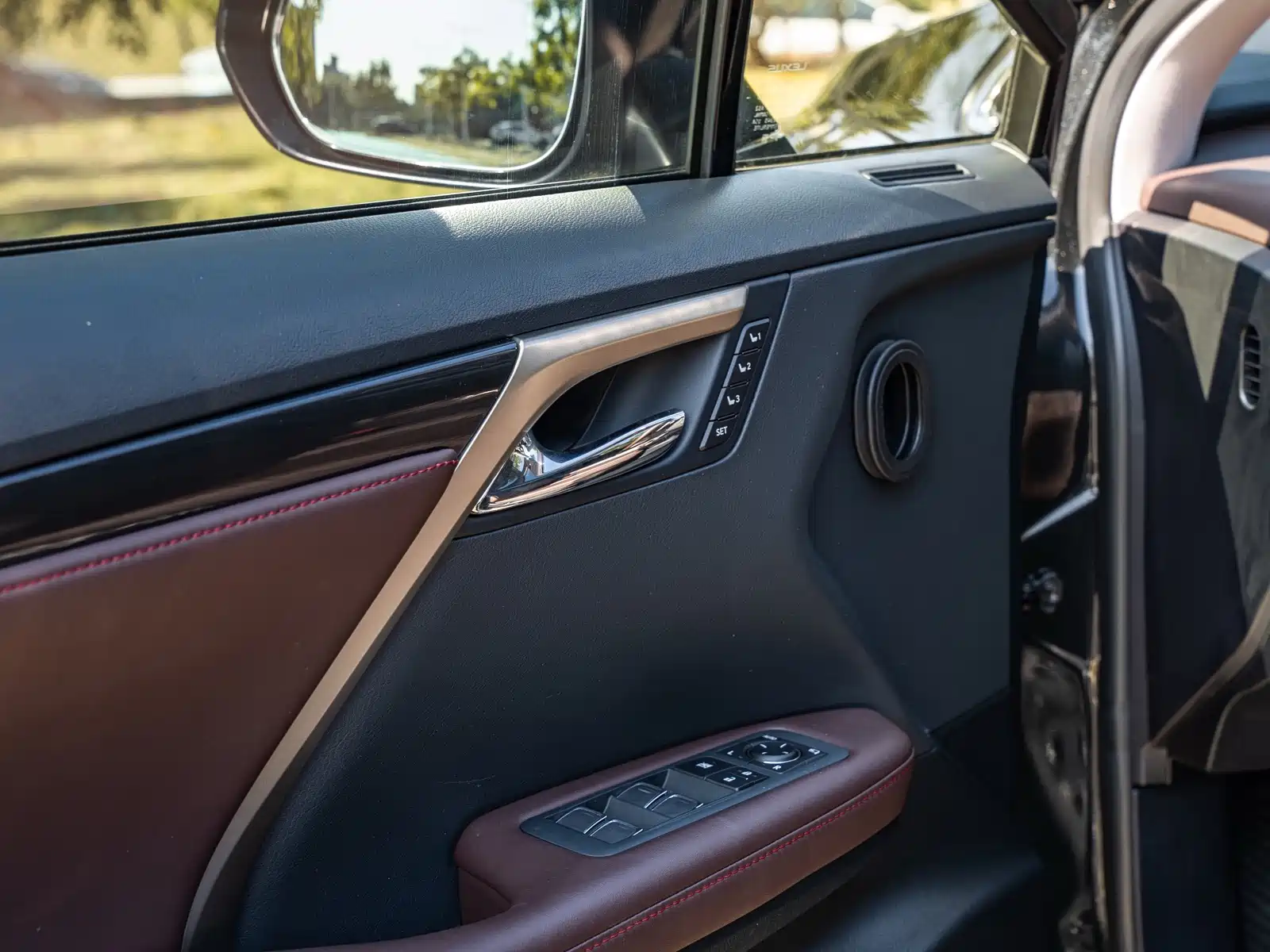 Фото 22 - Lexus RX