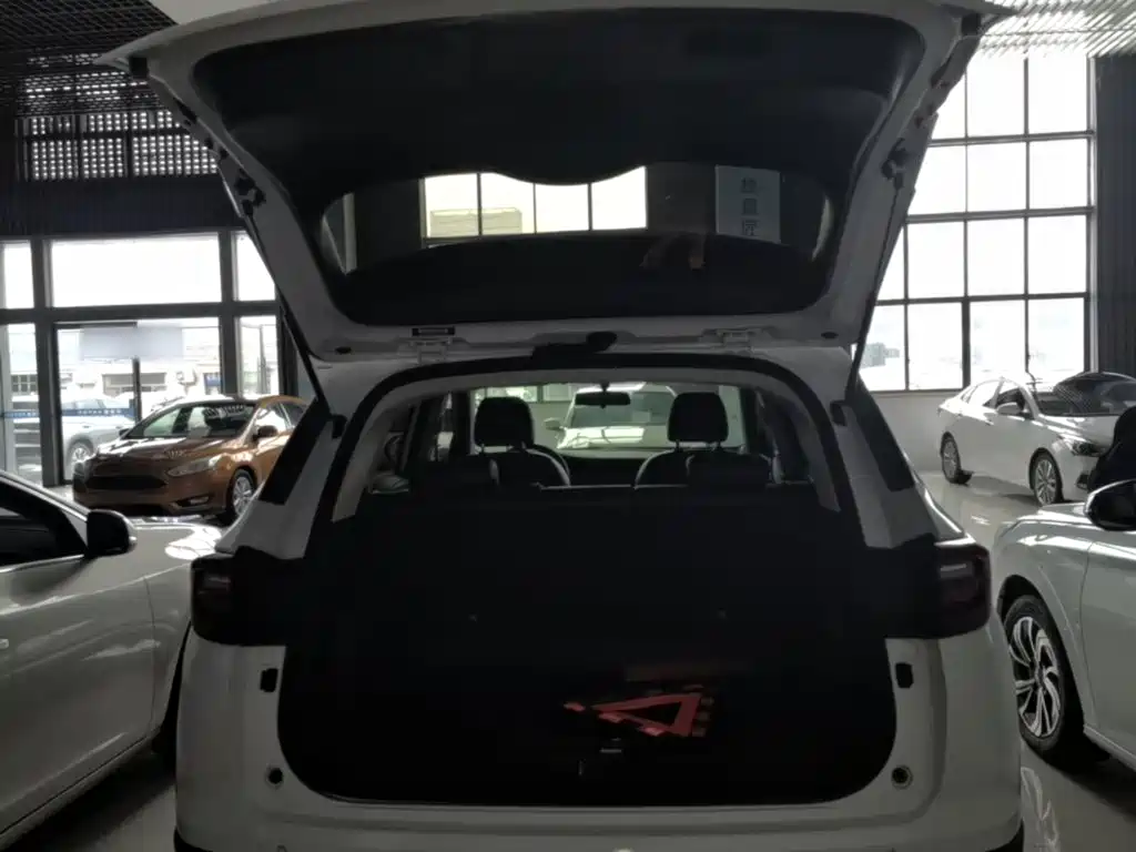 Changan CS35 PLUS 2019 2019 1.4T DCT Smooth Connect Blue Whale Edition