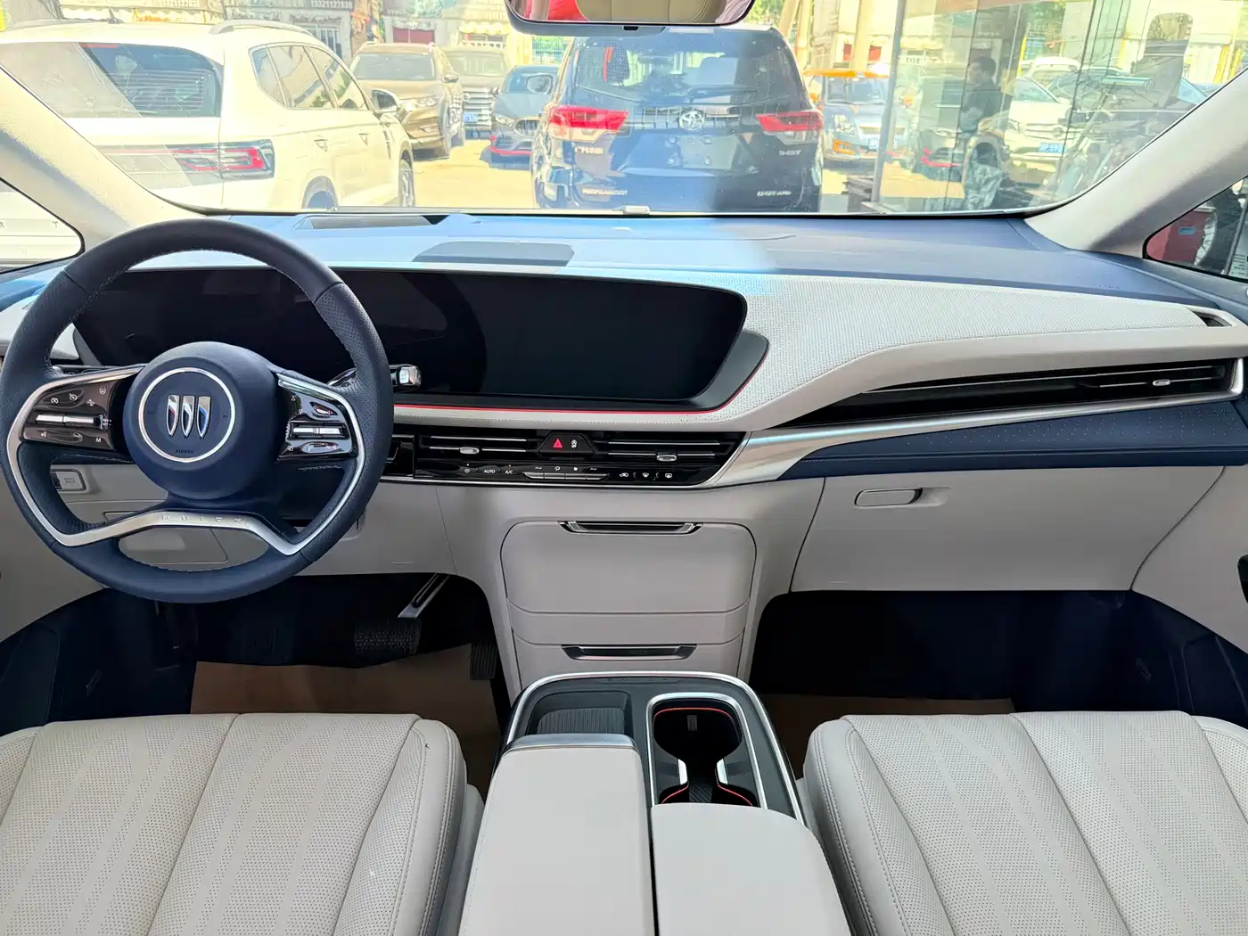 Buick Century 2025 2.0T 7-Seater World Edition фото 12