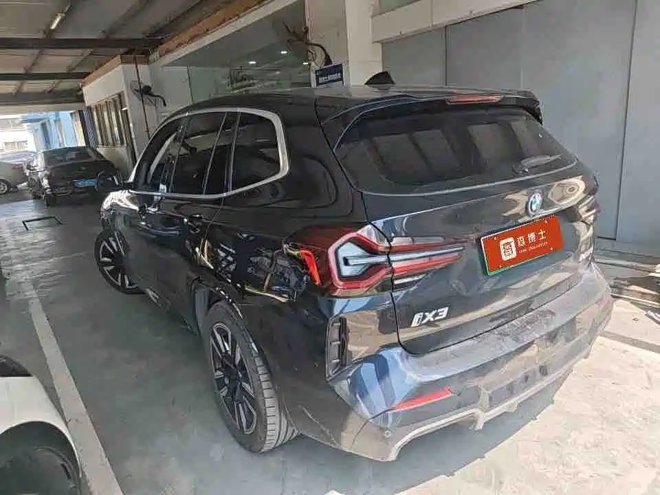 Фото 7 - BMW iX3
