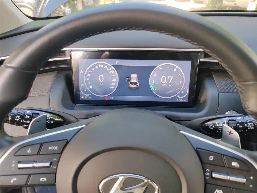 Hyundai Tucson 2023 Tucson L 1.5T Automatic 2WD LUX Premium Edition фото 8