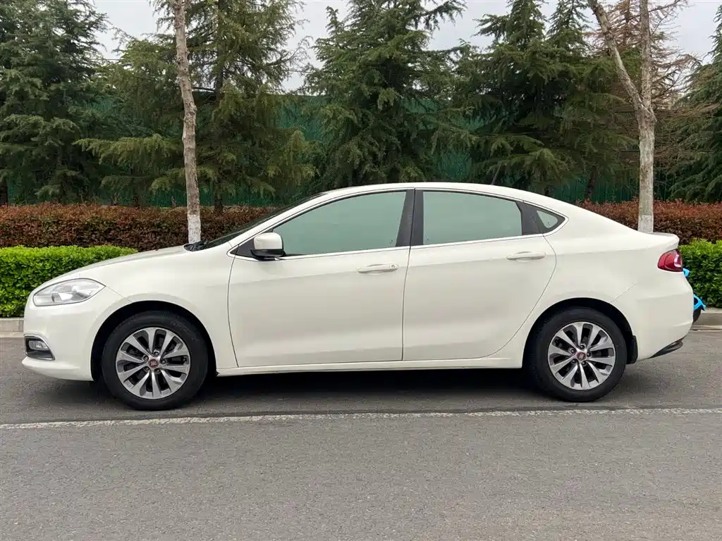 Fiat Viaggio 2014 2012 1.4T Auto Power Edition