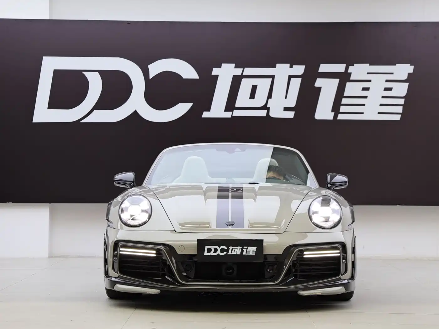 Porsche 911 2023 Turbo S Cabriolet 3.7T фото 5