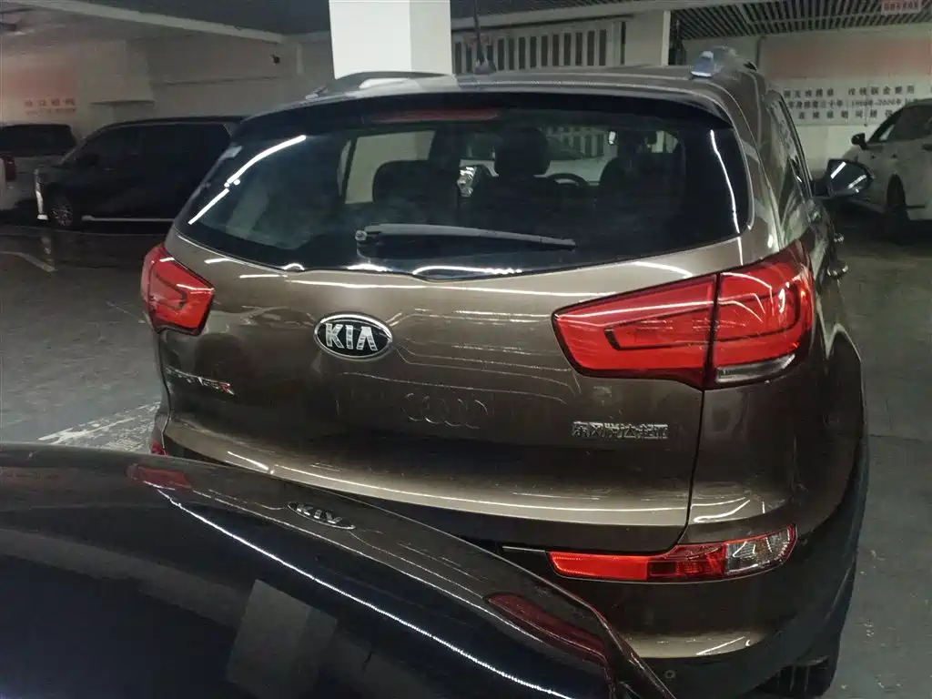 Kia Sportage 2016 2.0L Automatic 2WD GL фото 6