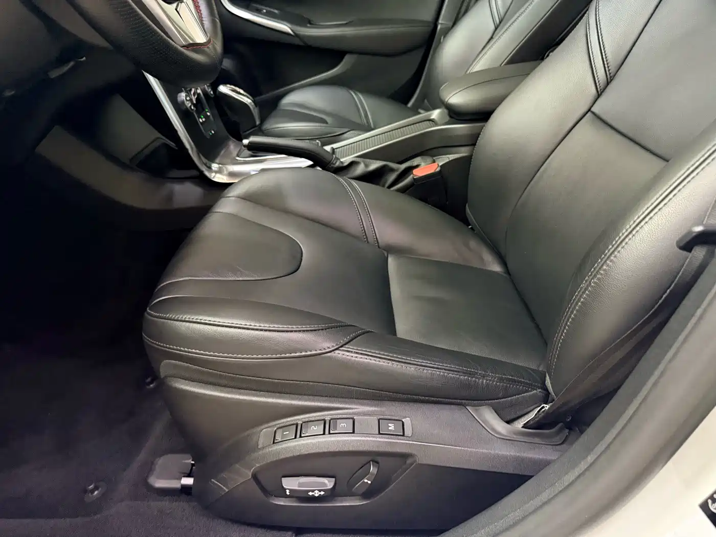 Volvo V40 2014 2014 T5 Intelligent Premium