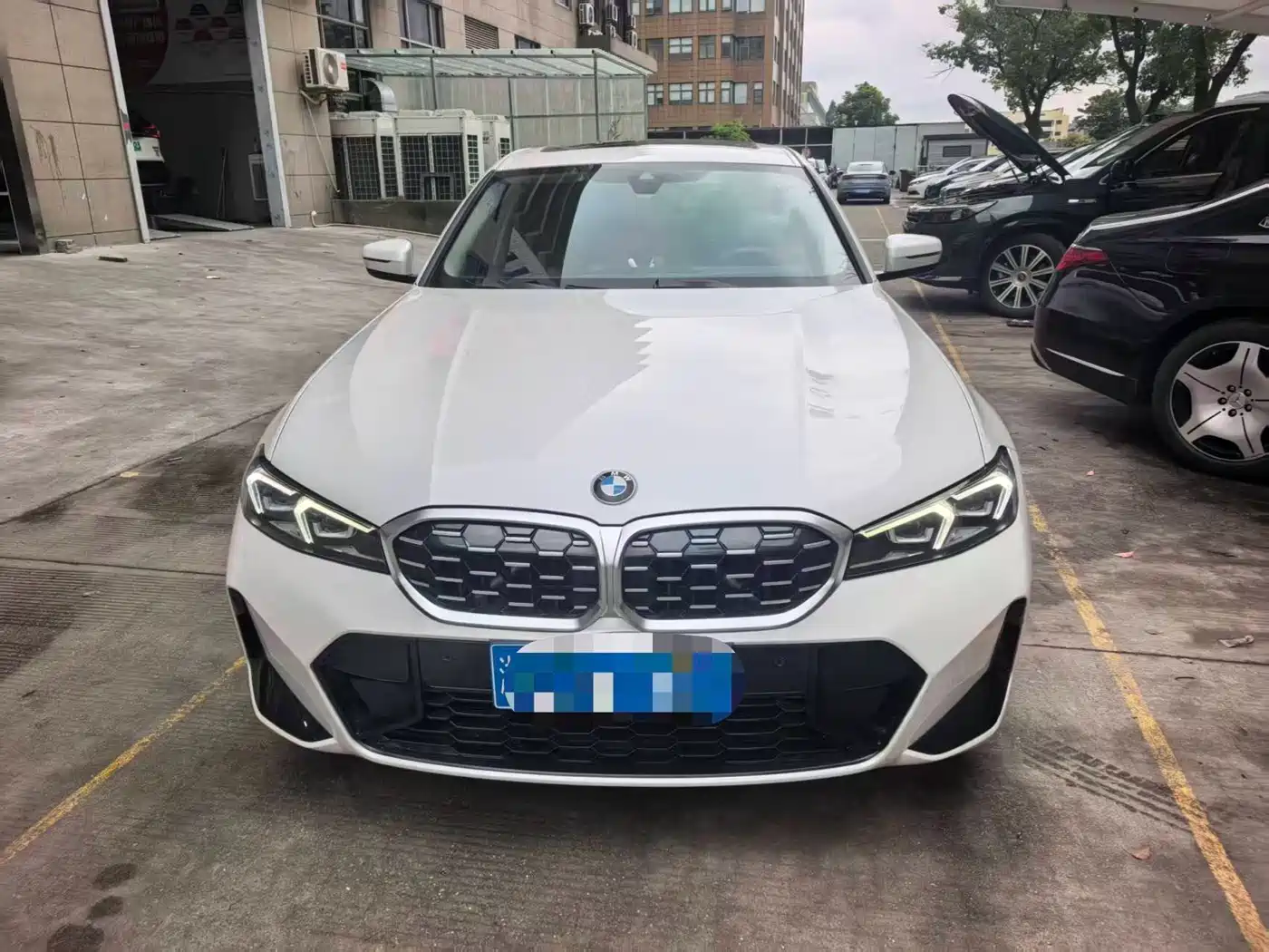 BMW 3 Series 2023 325Li M Sport Package