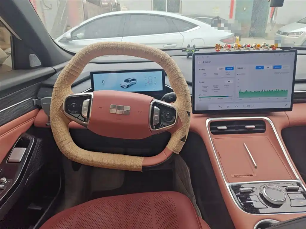 Geely Galaxy Galaxy L6 2025 EM-i 140km Starship Edition фото 6