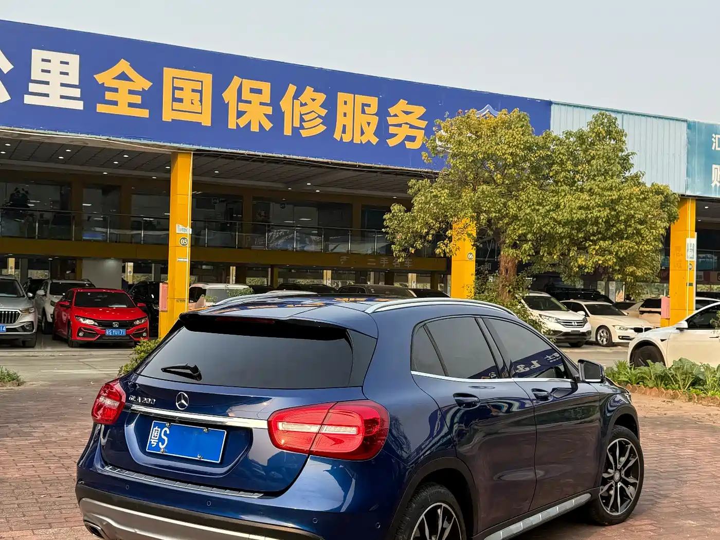 Mercedes-Benz GLA 2016 GLA 200 Blues Edition фото 12