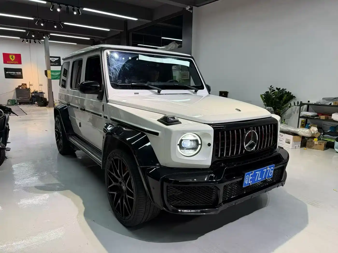 Mercedes-Benz G-Class 2022 G 350