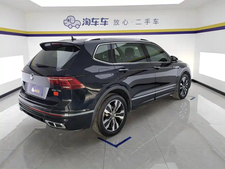 Volkswagen Tiguan L 2022 330TSI Auto 2WD R-Line Premium Edition фото 3