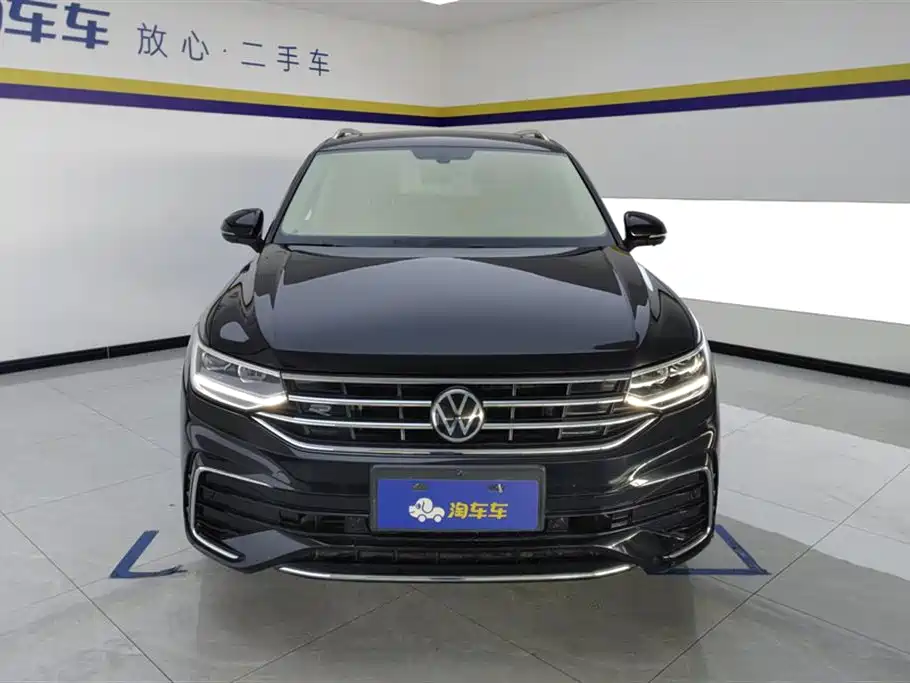 Volkswagen Tiguan L 2022 330TSI Auto 2WD R-Line Premium Edition фото 2