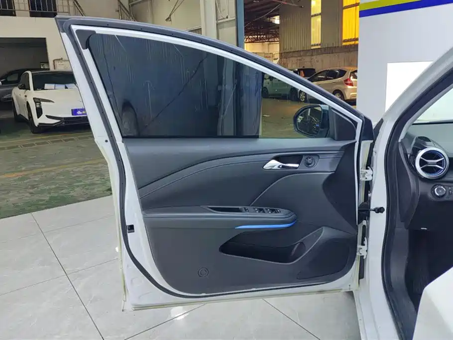 Chevrolet Monza 2023 1.3T Mild Hybrid Automatic Premium Edition фото 7