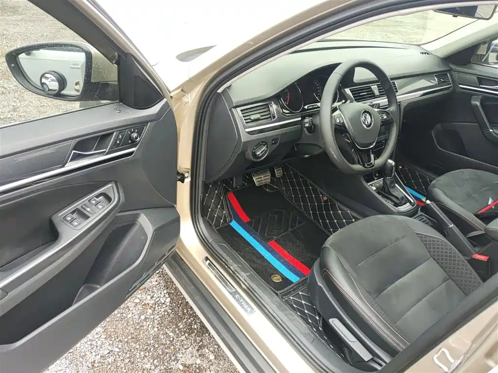 Volkswagen C-TREK 2018 230TSI DSG Luxury фото 12