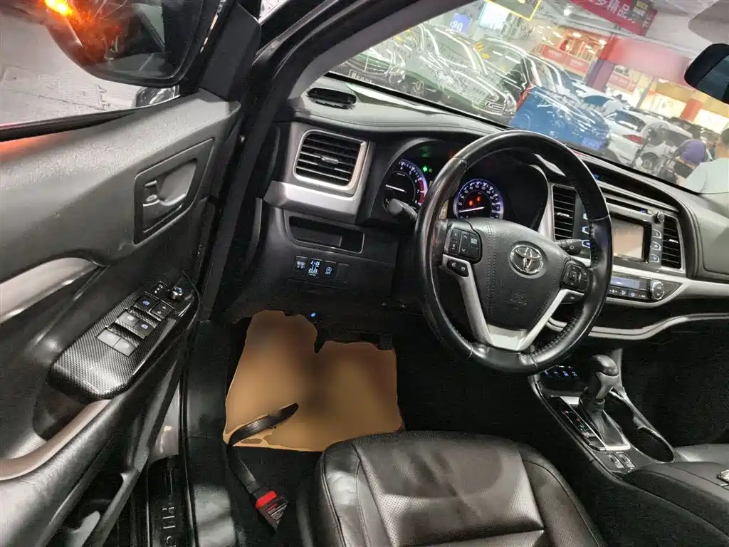 Toyota Highlander 2015 2.0T AWD Luxury Edition 7-seater фото 16