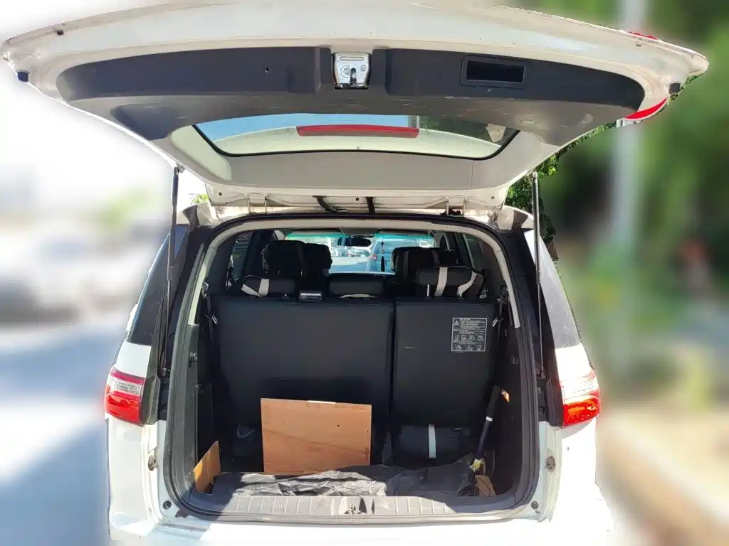 Luxgen Luxgen7 MPV 2017 2016 2.0T Comfort