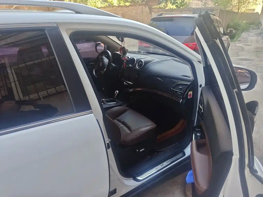 BYD S7 2019 2017 2.0T Automatic Luxury Model