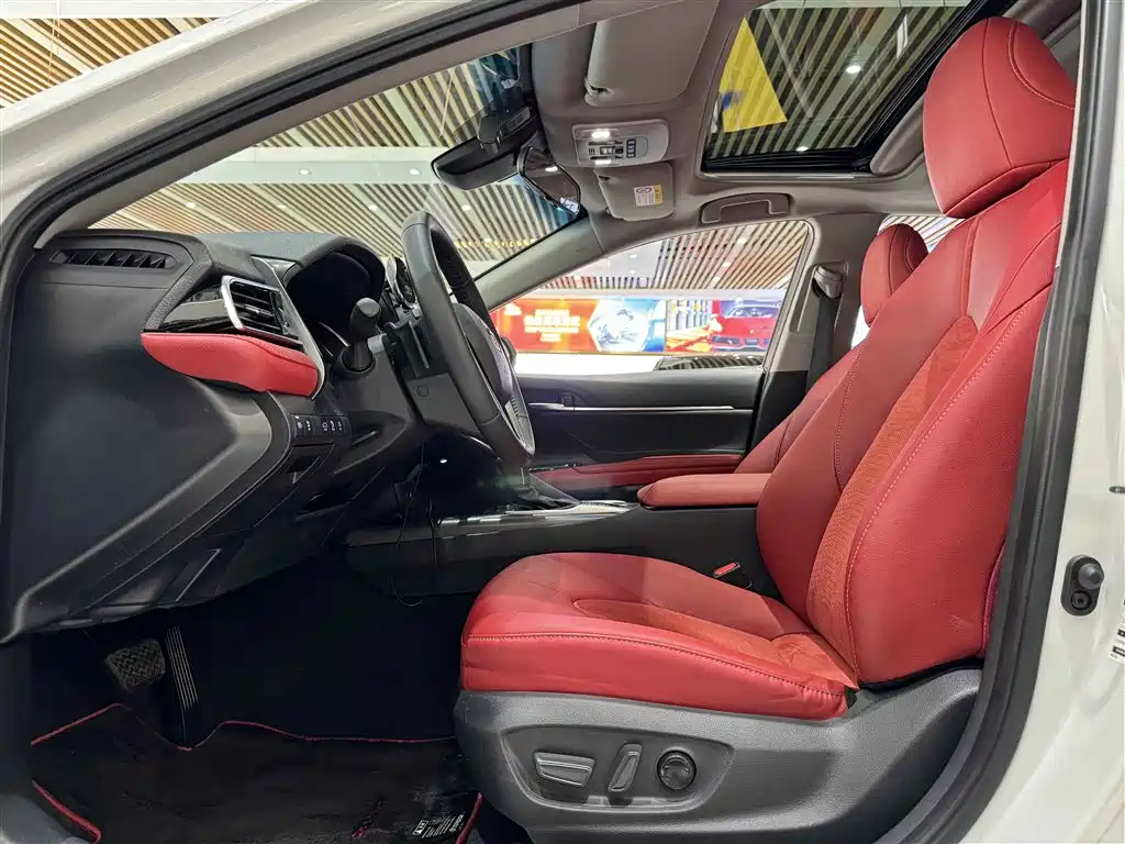 Toyota Camry 2021 2.0S Sporty Edition фото 6
