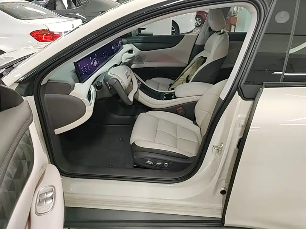 IM Motors IM L6 2025 2024 Max Ultra Performance Edition