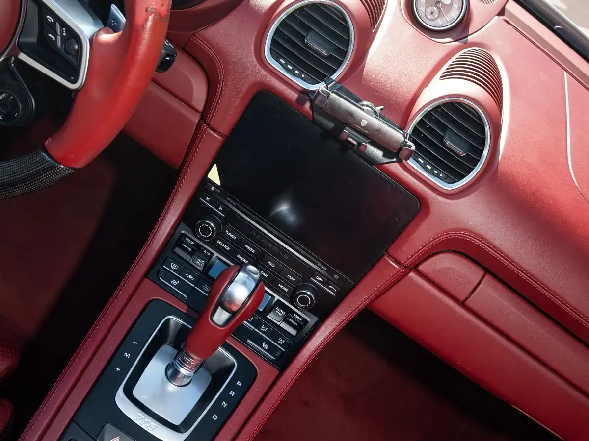 Porsche 718 2020 Boxster 2.0T фото 11