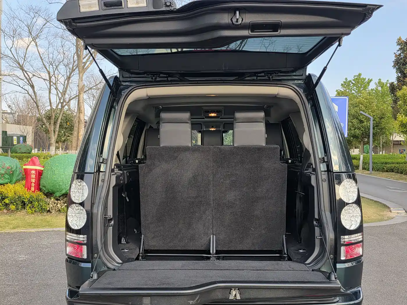 Land Rover Discovery 2015 3.0 SC V6 HSE фото 14