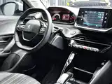 صورة 9 - Peugeot 2008