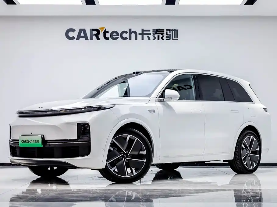 Li Auto L8 2025