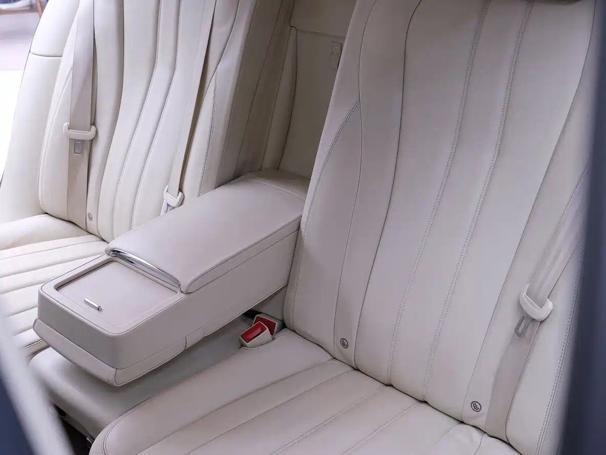 Bentley Flying Spur 2013 6.0T W12 Mulliner фото 12