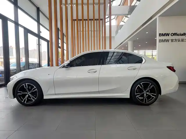 BMW 3 Series 2021 325i M Sport Package — фото 4