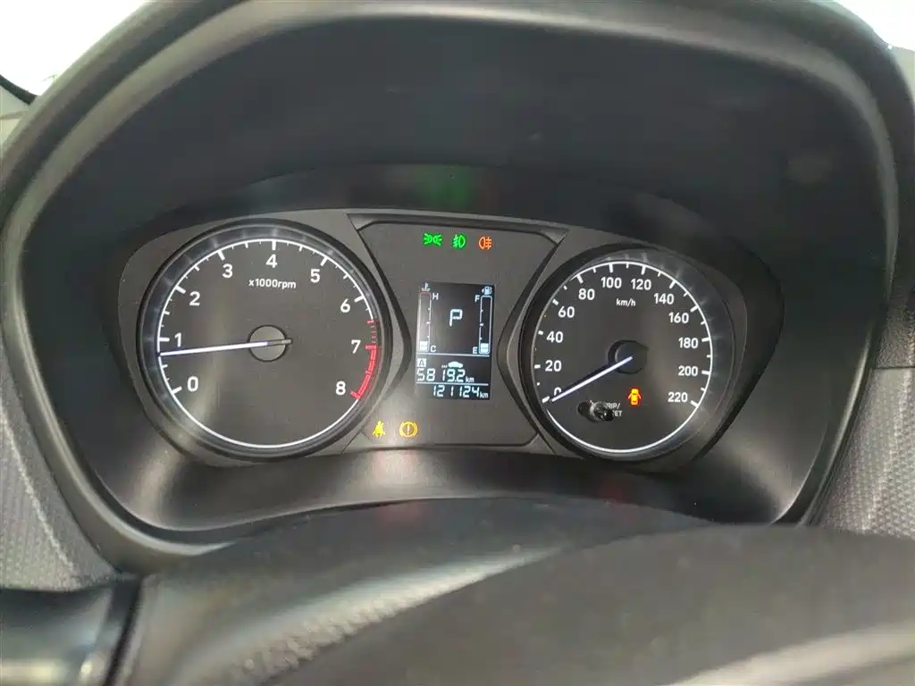 Hyundai Verna 2017 1.4L Auto Jump Edition (China V) фото 8