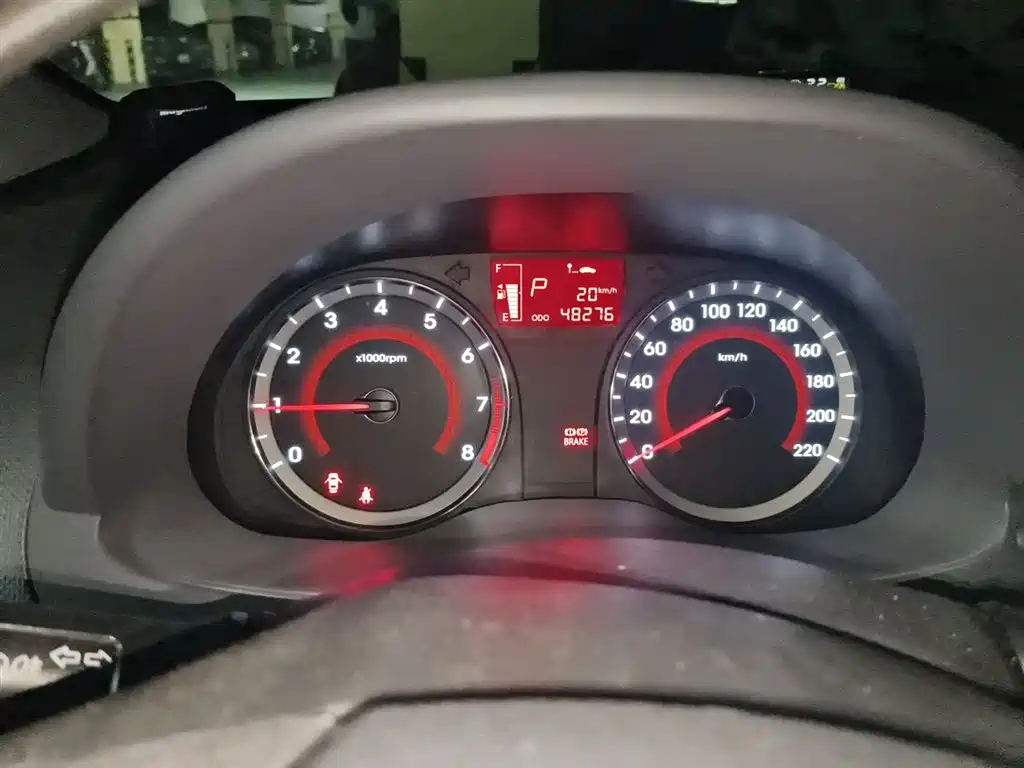 Hyundai Verna 2014 1.4L Automatic Leading GLX фото 9