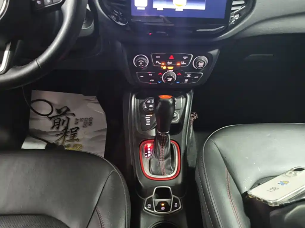 Photo 14 - Jeep Compass