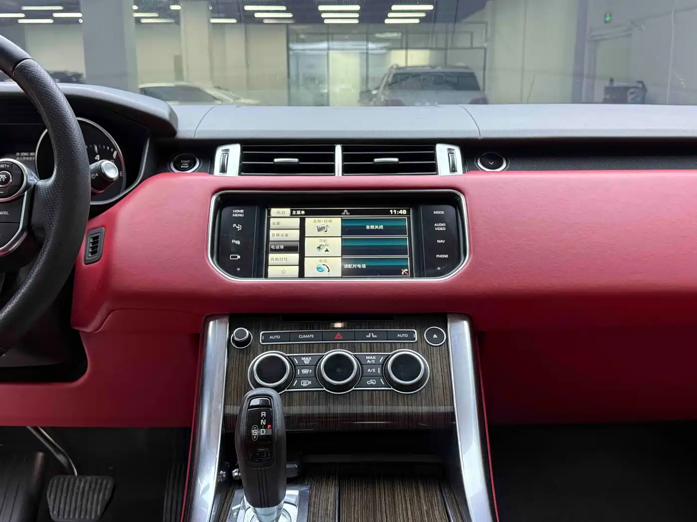 Land Rover Range Rover Sport 2015 3.0 SC V6 HSE фото 10
