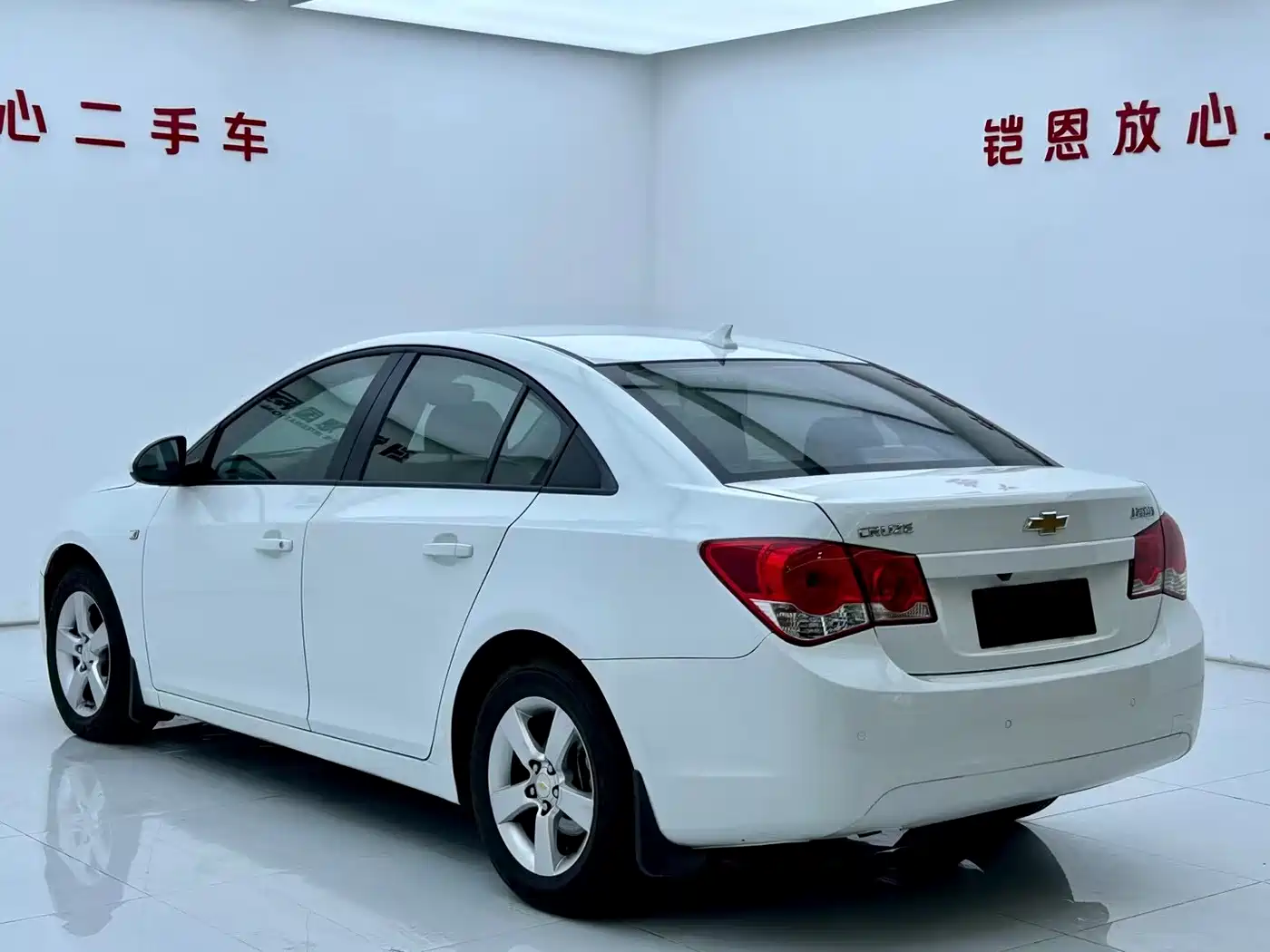 Chevrolet Cruze 2013 Model 1.8L SE AT фото 11