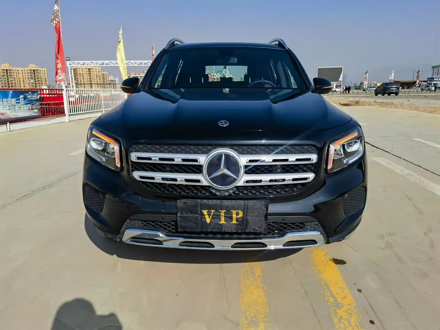 MERCEDES-BENZ GLB