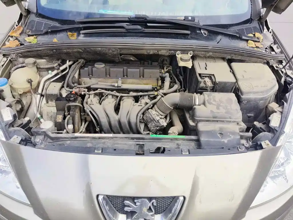 Peugeot 408 2012 2011 2.0L Manual Comfort Edition