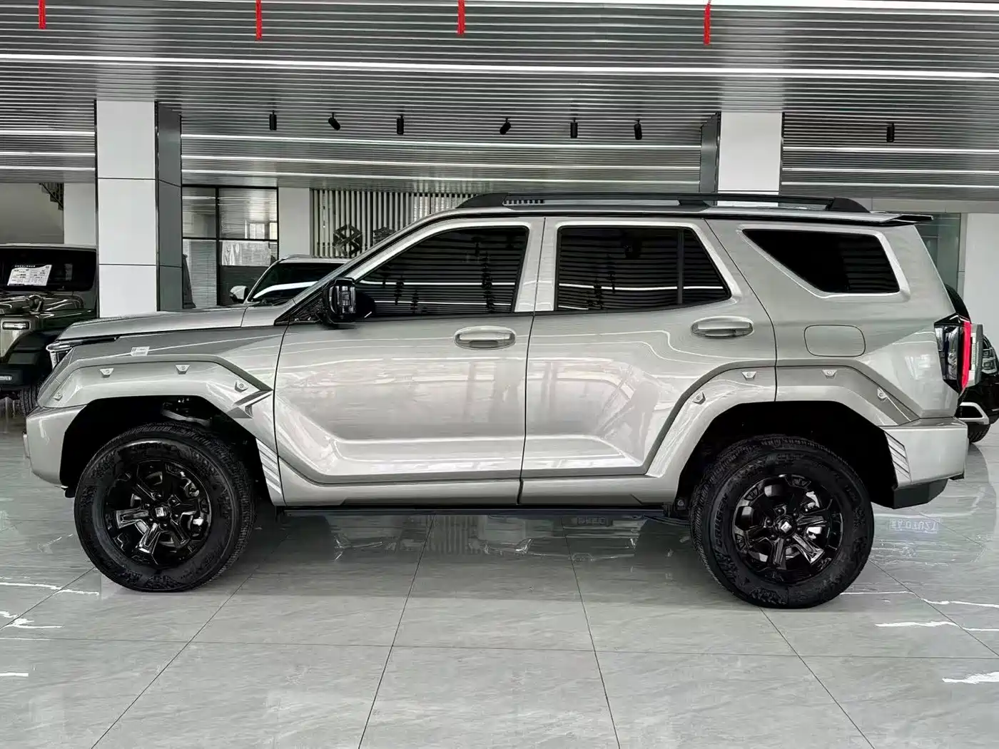 TANK TANK 400 NEW ENERGY