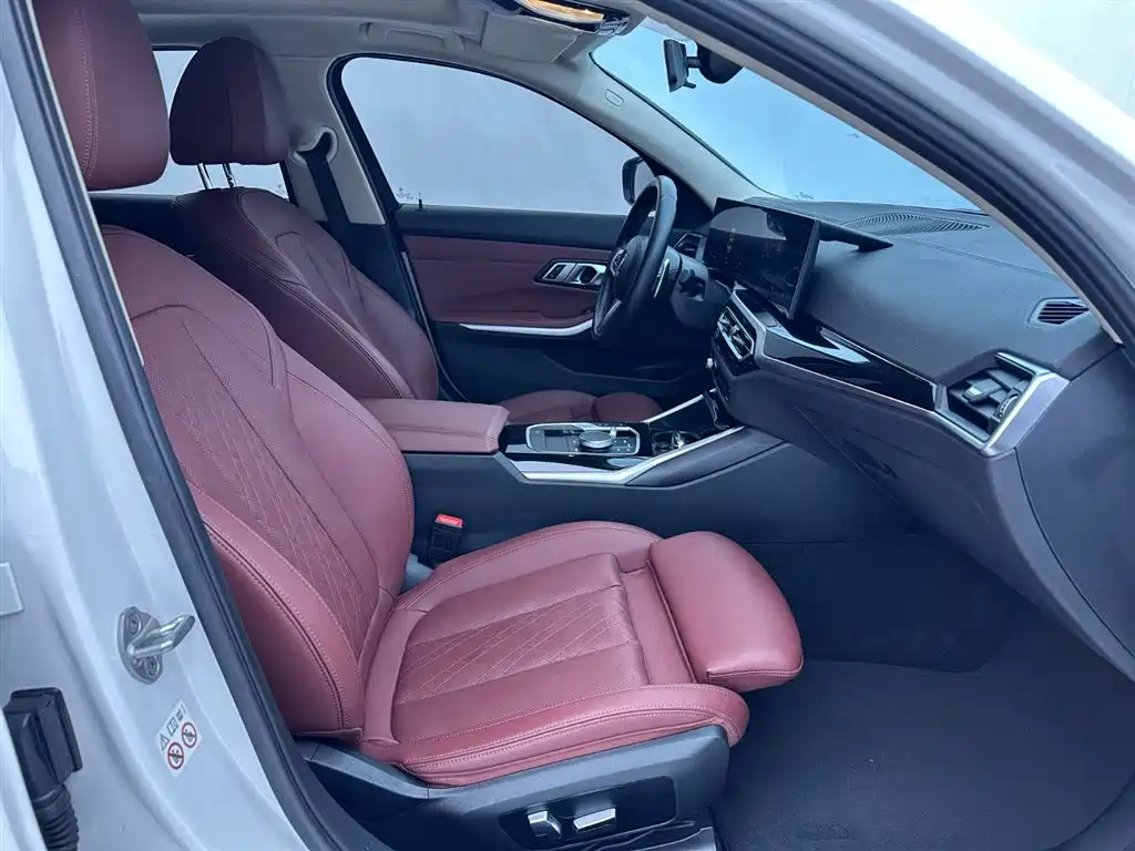 BMW 3 Series 2023 320Li M Sport Package фото 14