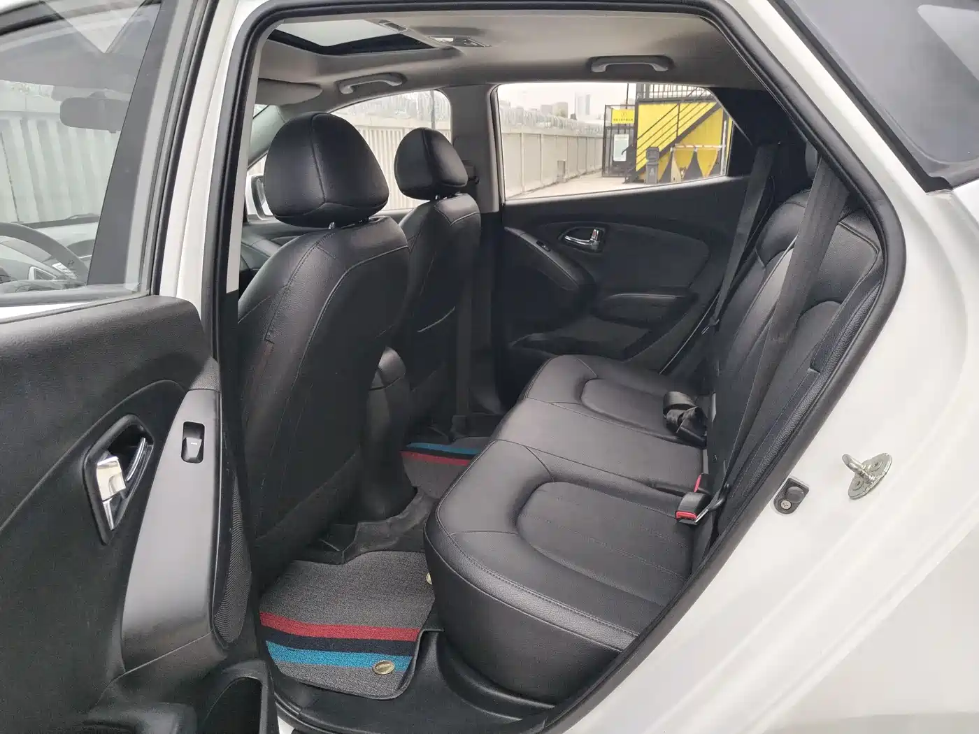 Hyundai Beijing Hyundai ix35 2013 2.0L Auto 2WD Smart GLS China IV фото 15