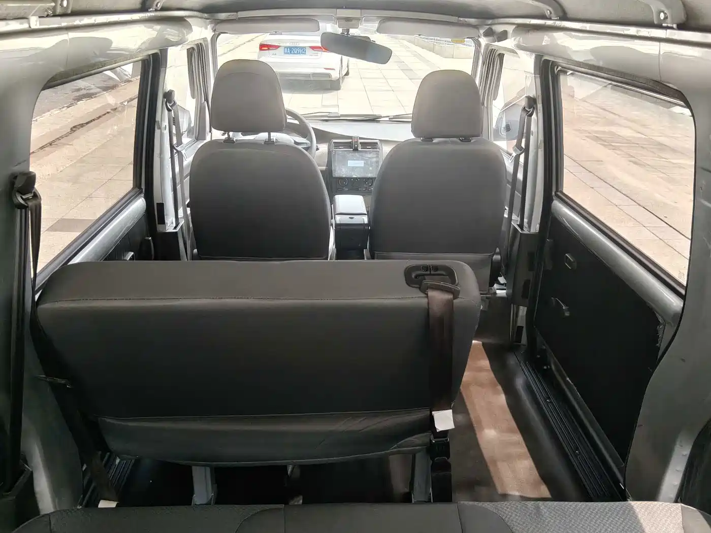 Фото 8 - Lingshi Auto Yufeng EV50