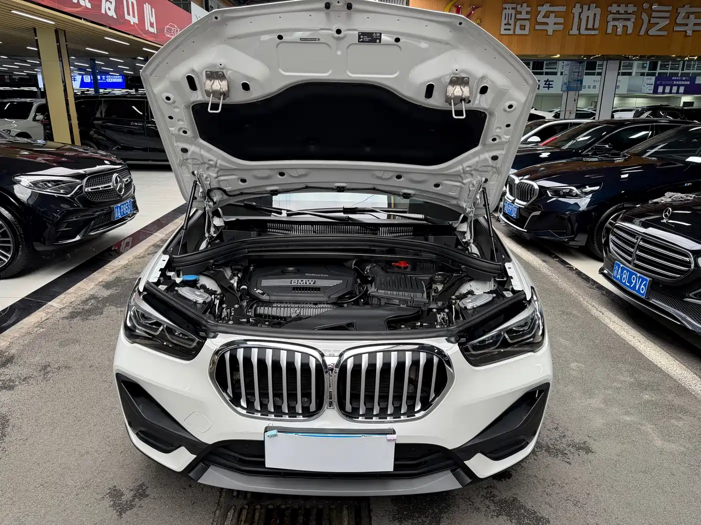 BMW X1 2022 sDrive25Li Leading фото 28