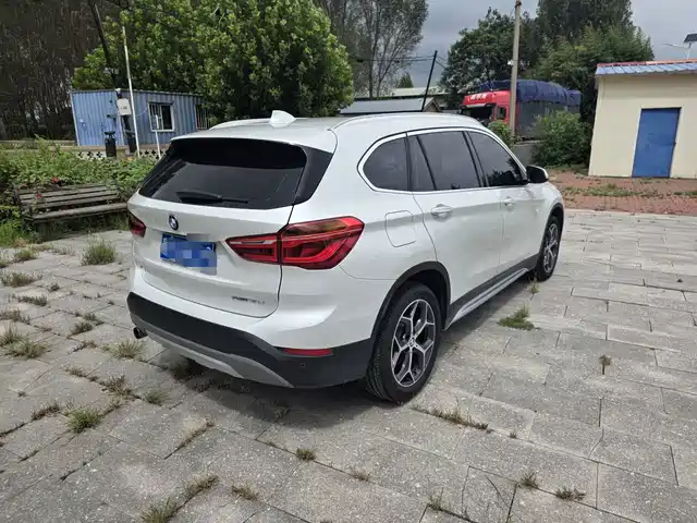 BMW X1 2019 sDrive18Li Premium Model — фото 5