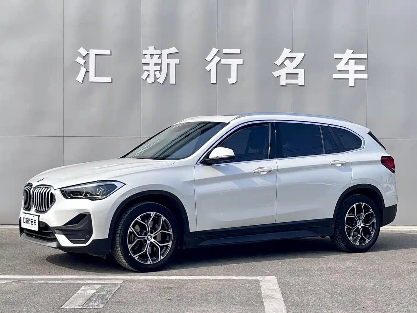 BMW X1 2022 sDrive25Li Leading