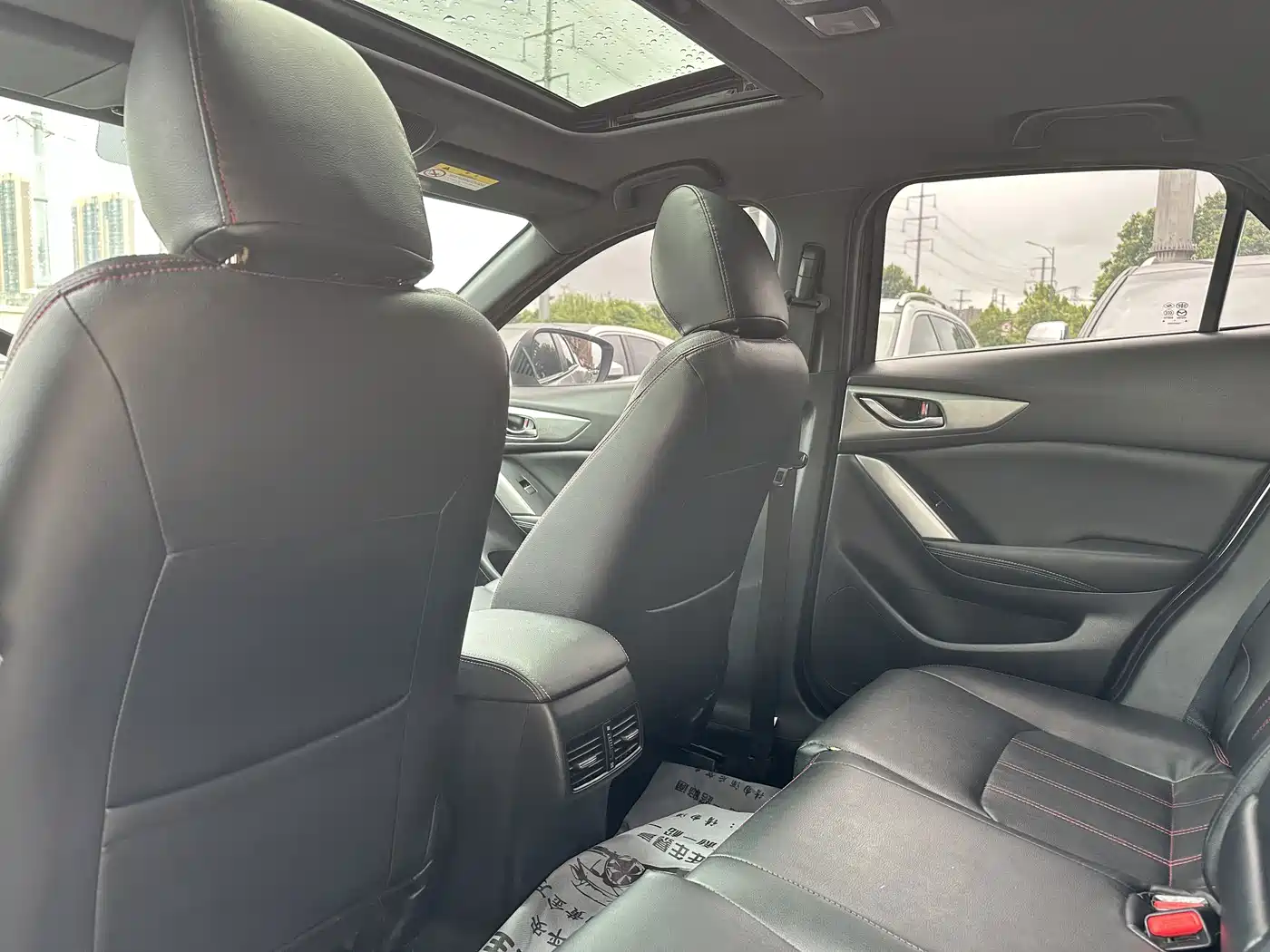 Photo 13 - Mazda CX-4