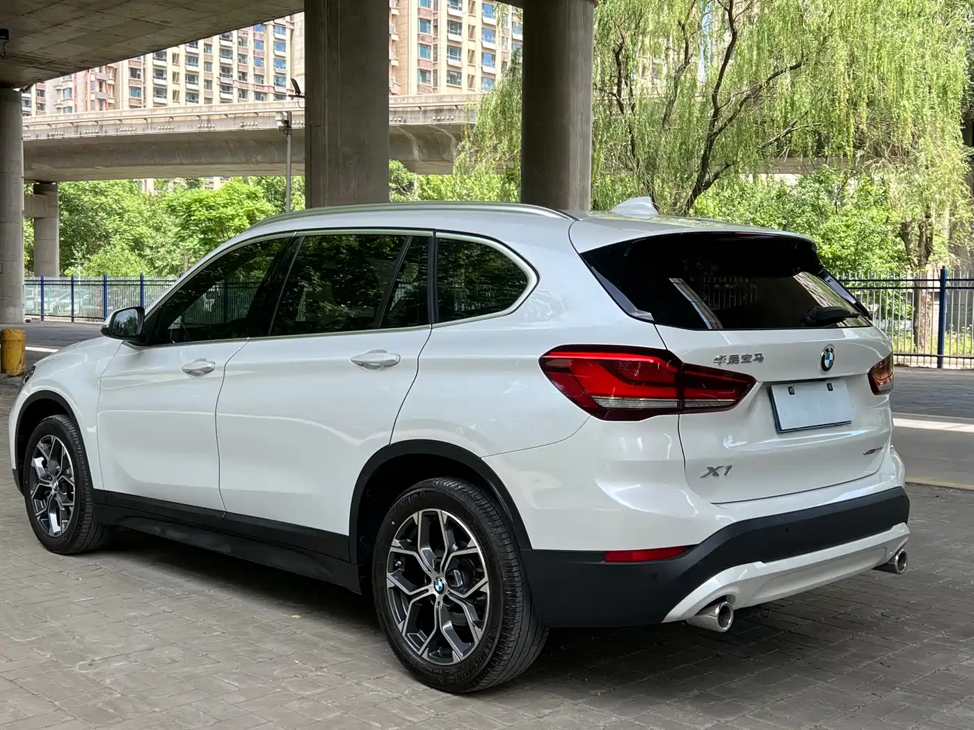 BMW X1 2021 sDrive25Li Leading фото 7